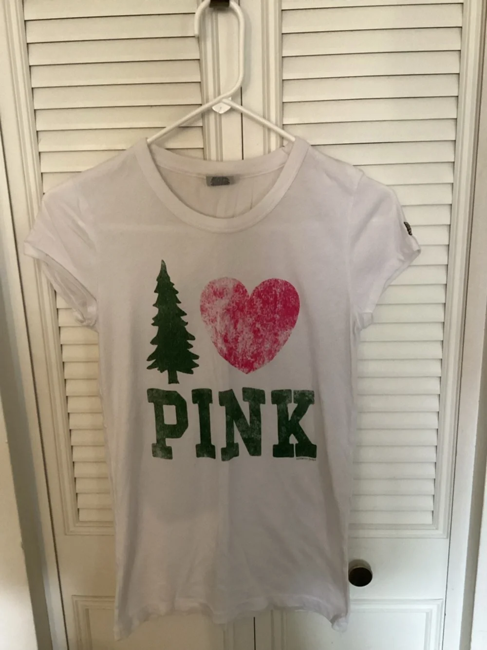 PINK Victoria's Secret White Tee with Pink Heart and Green Graphics - Picture 1 of 4
